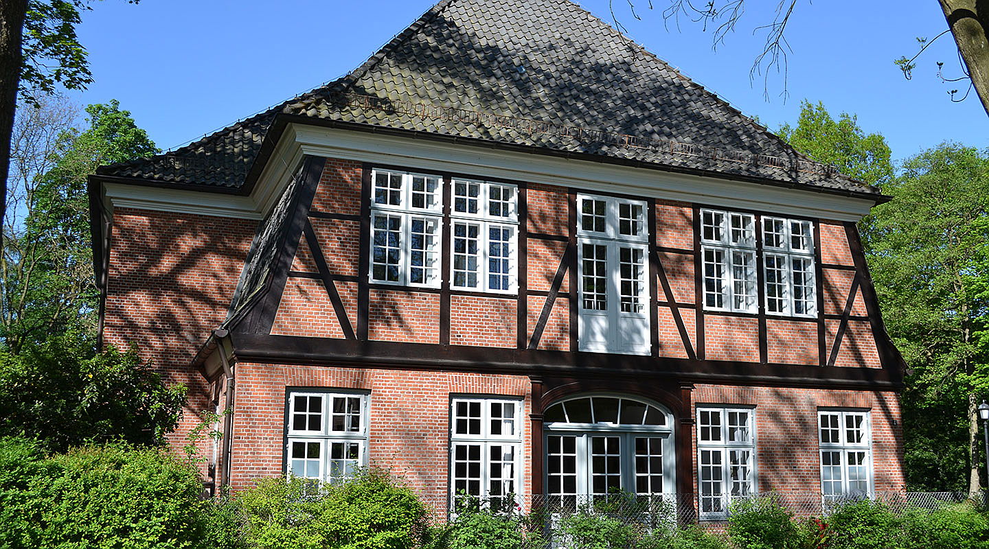  Hamburg
- Häuser, Wohnungen oder Grundstücke in Groß Borstel sind aufgrund des ländlichen aber modernen Charmes besonders beliebt.