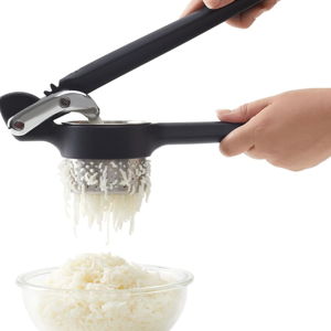 Chef'n Potato Ricer and Vegetable Ricer, Heavy Duty Press and Mash Kitchen Tool, Black