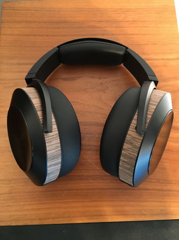 Audeze EL-8 Closed-back Headphones