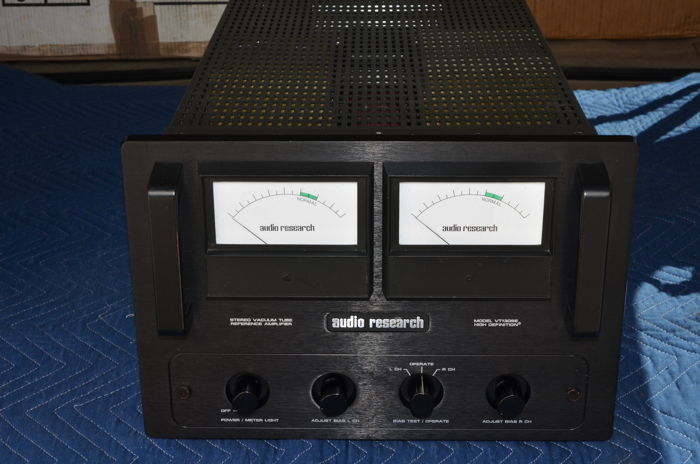 Audio Research VT-130 SE Amplifier "Hot-Rodded" by Grea...
