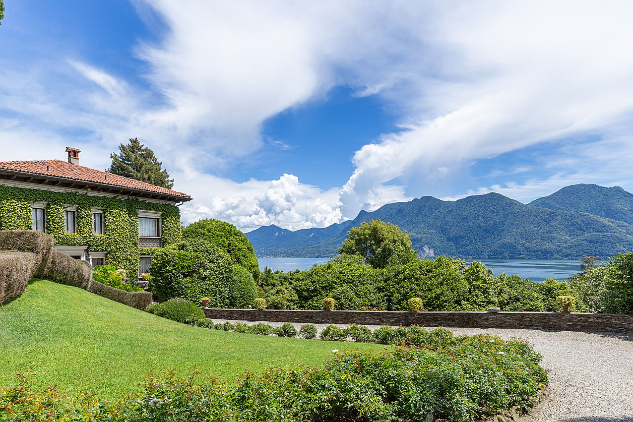  Laveno M.
- case in vendita Lago Maggiore sponda piemontese - Verbania.jpg