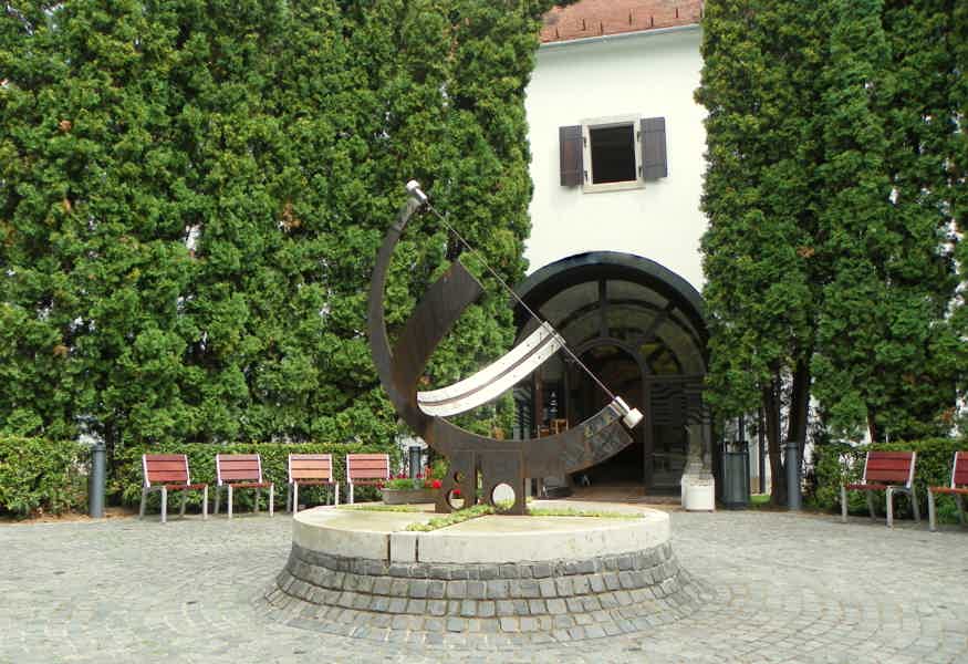 Public Transport, 30+ Top Attractions & Tours - photo 2