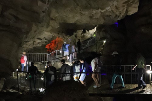 Конный тур к Воронцовским пещерам