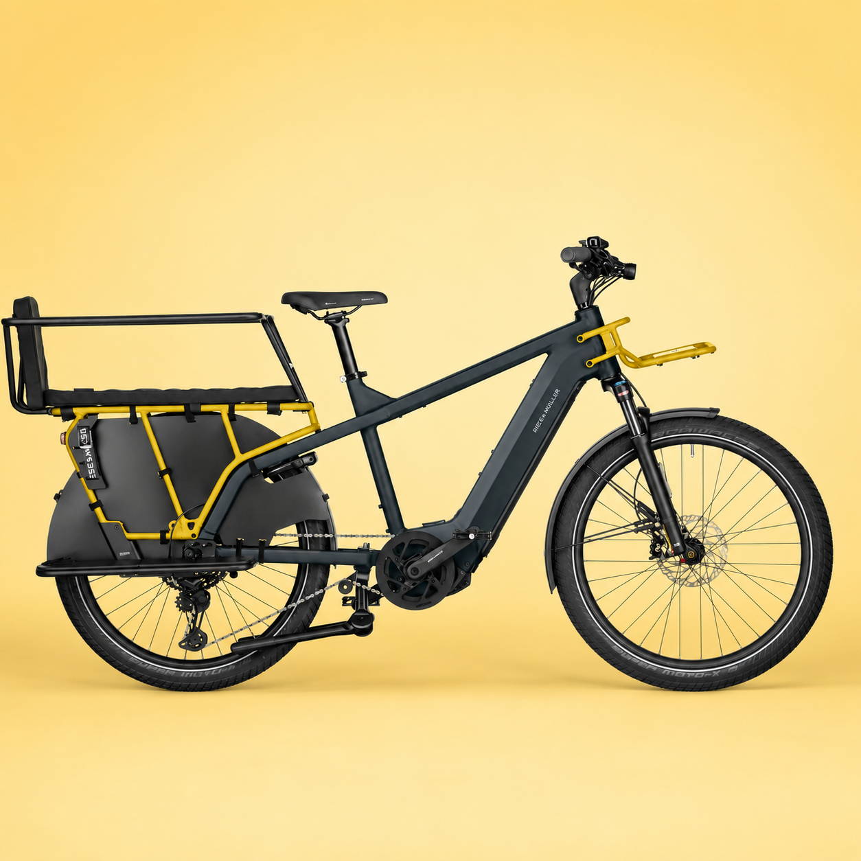 Riese & Müller Multicharger2 e-bike met voordrager, passagierskit en ruime achterdrager voor gezinsvervoer en dagelijks gebruik.