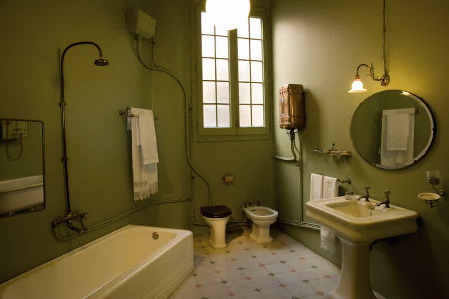 Gaudi houses Private Tour: La Pedrera & Casa Vicens skip-the-line - photo 5