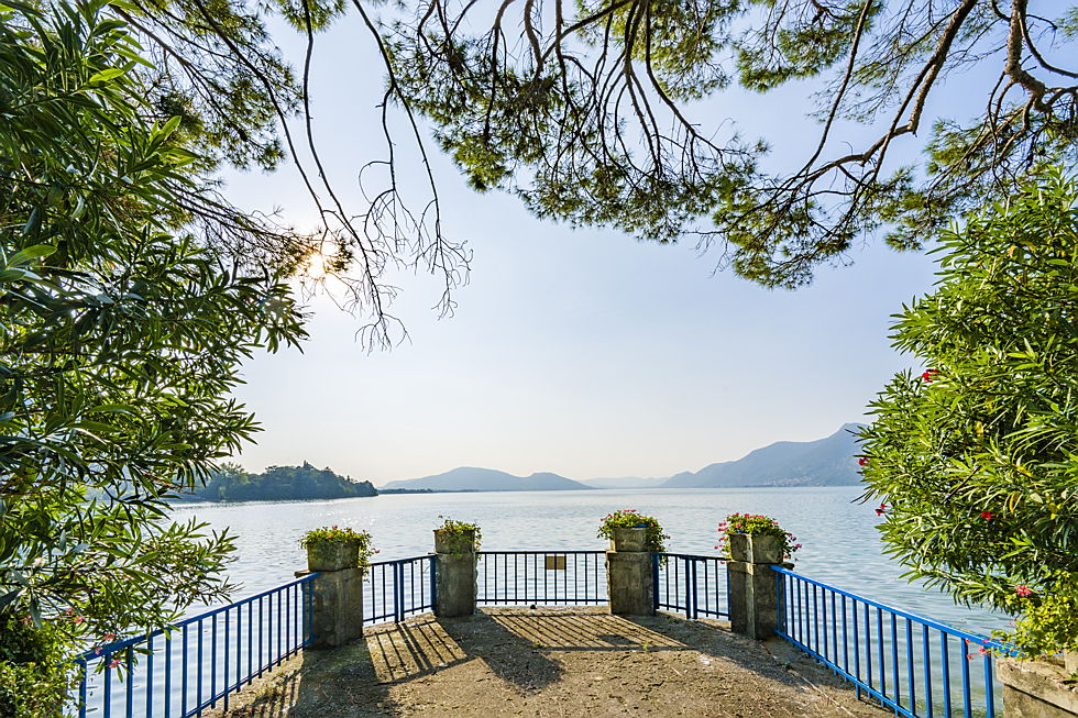  Iseo
- villa in vendita lago d'iseo