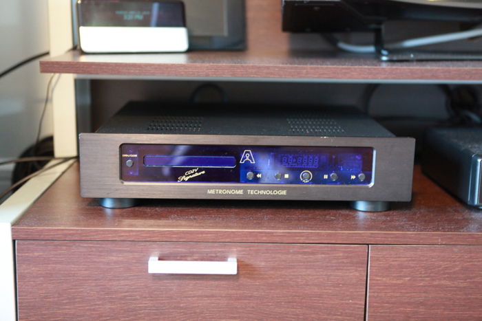 Metronome CD-2v Signature Tube CD Player For Sale | Audiogon