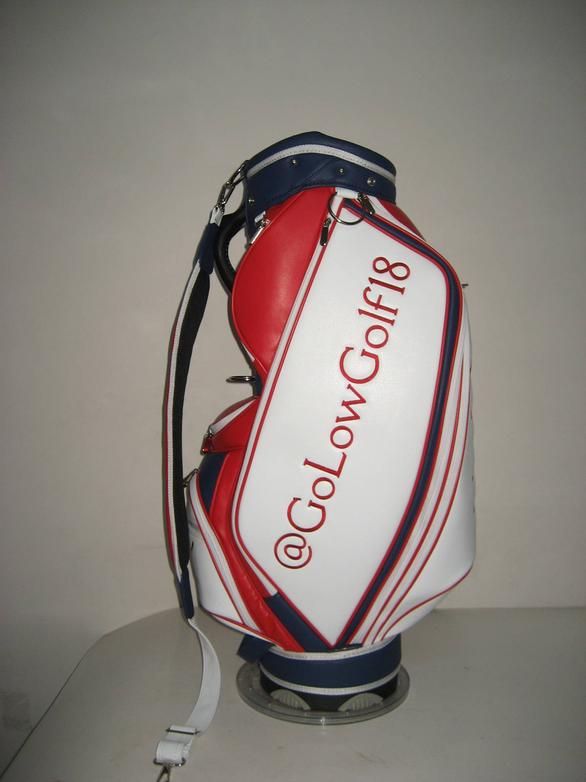 Customised football club golf bags by Golf Custom Bags 113