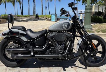 2024 HARLEY-DAVIDSON STREET BOB motorcycle for rent near Honolulu, HI