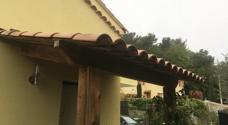 Réalisation d’un auvent en charpente traditionnelle à Vence — photo 8 sur 8 — CEG TOITURE