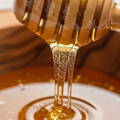 gypsy-shoals-farm-honey-dripping-into-wood-bowl