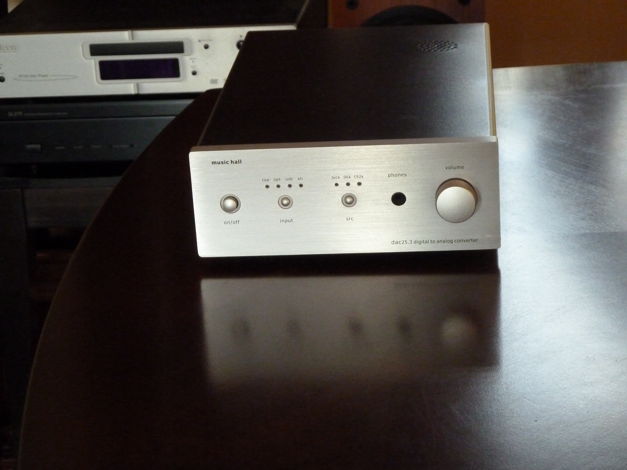 MUSIC HALL  DAC 25.3 USB TUBE DAC SILVER