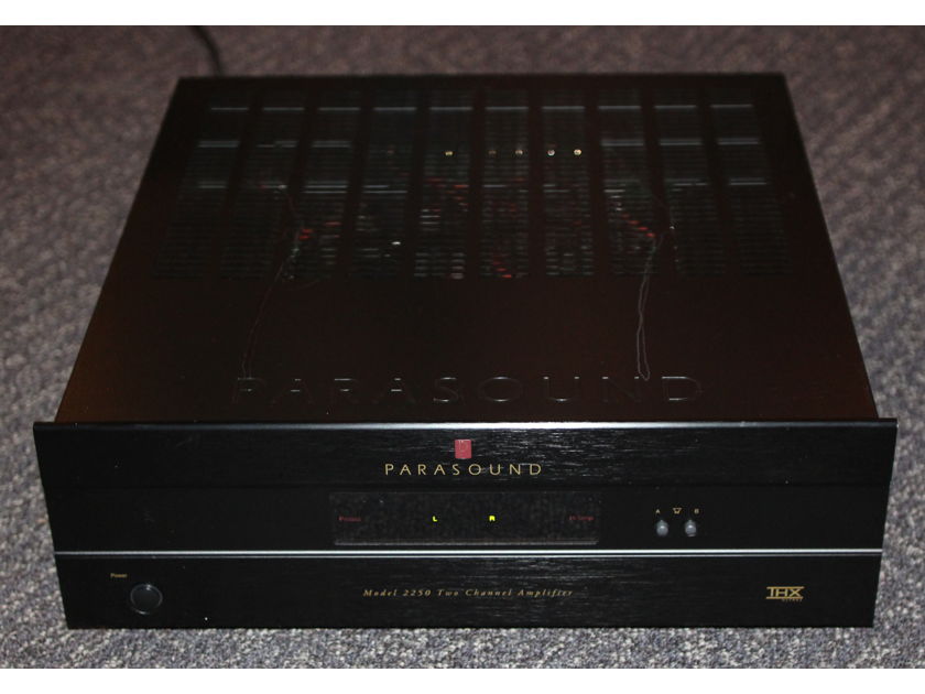 Parasound  New Classic 2250 250w Stereo into 8ohms!