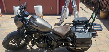 2023 HONDA REBEL 500 ABS SE motorcycle for rent near Gilroy, CA