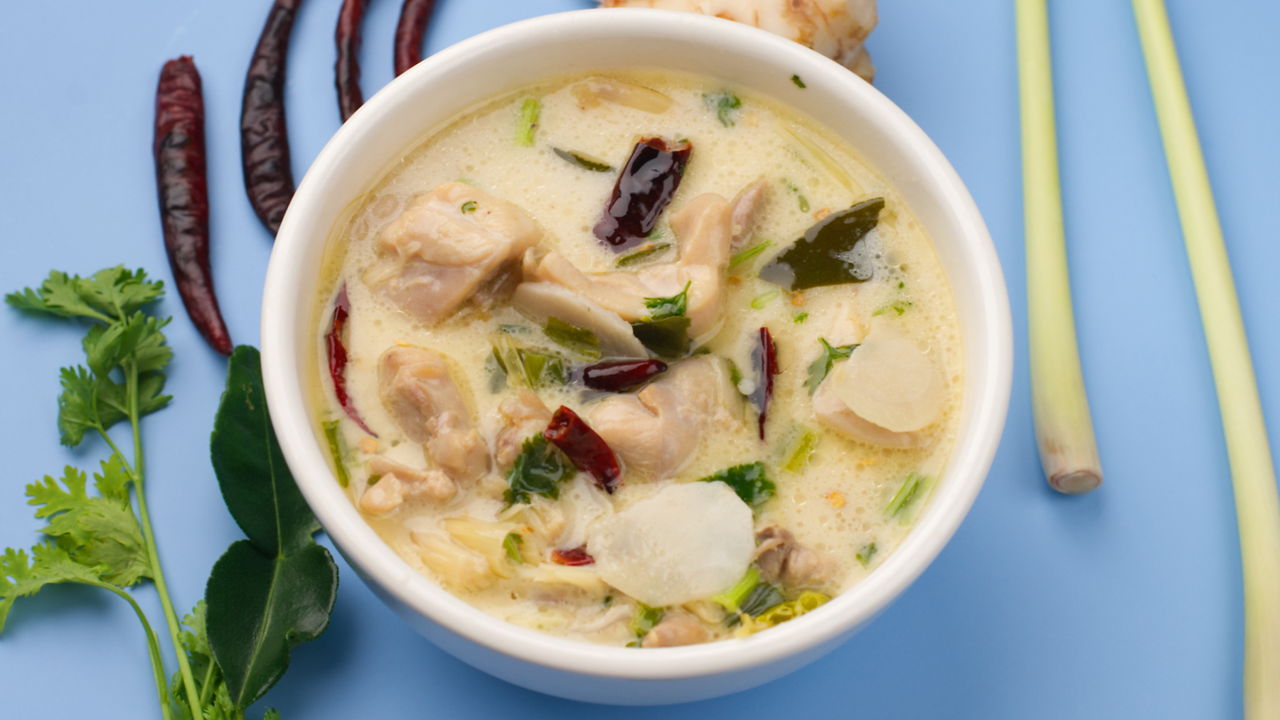 Tom Kha Gai ต้มข่าไก่ (Chicken Coconut Soup) - Southeast Asian Recipes - Nyonya Cooking