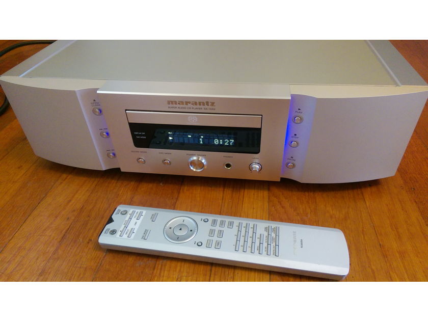 Marantz SA-15S2 Reference SACD/CD Player with Remote & Box
