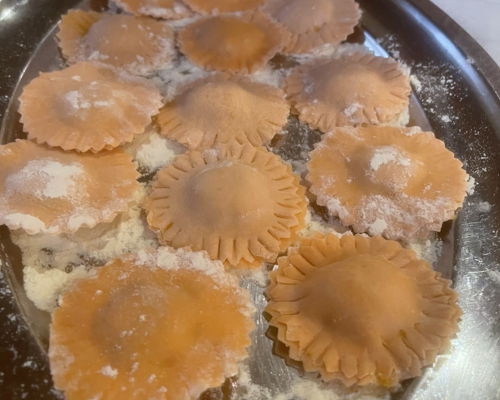 Cooking classes Castiglione delle Stiviere: Let's prepare the colorful fresh pasta