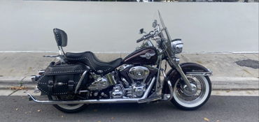 2007 HARLEY-DAVIDSON FLSTC HERITAGE SOFTAIL CLASSIC (LUX COLORS) motorcycle for rent near MIAMI, FL