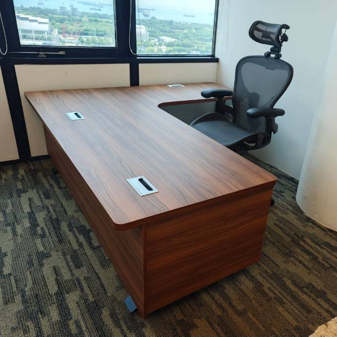L Shape height adjustable desk