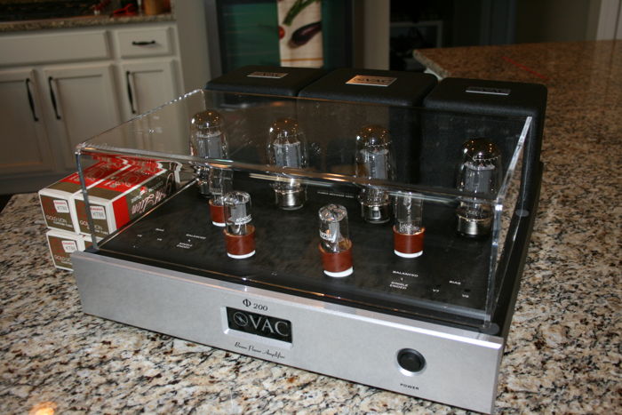 VAC Valve Amplification Co Phi 200 with extras