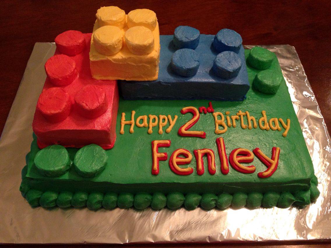 LEGO cake using Mega Blocks