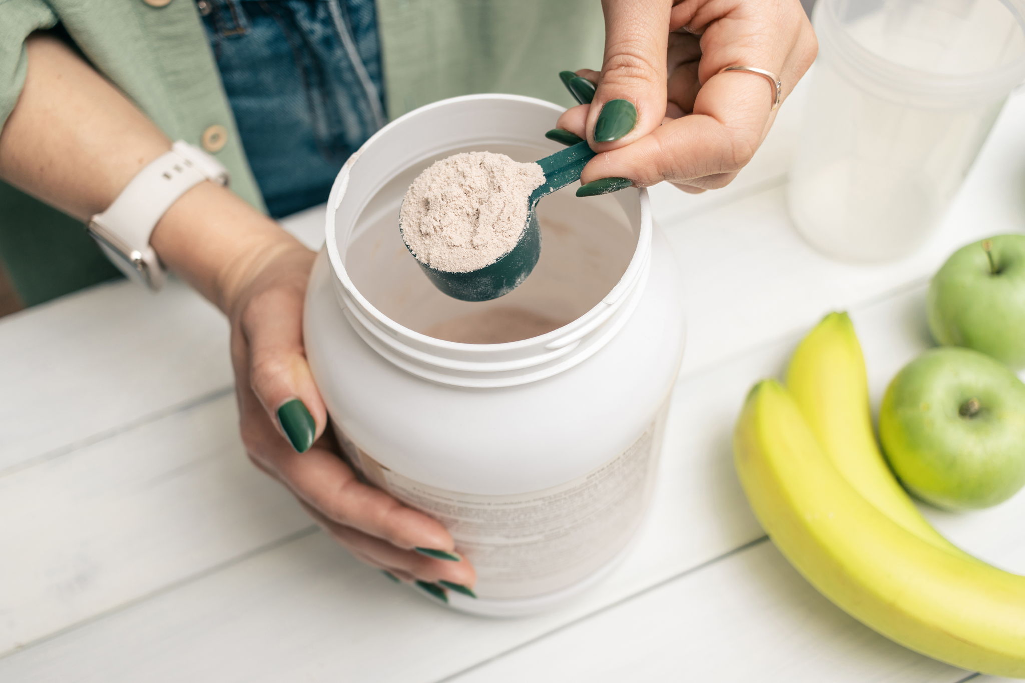 Elemental Diet Guide: Why & When to Use This Liquid Reset
