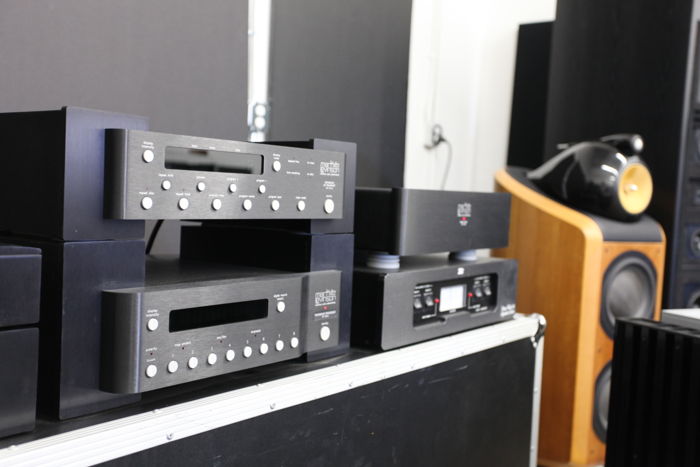 Levinson #32 Preamp with Phono Stage near San Francisco...