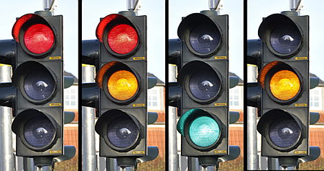  Hildesheim
- Mobilitaetsmonitor_traffic-light-876056_1920_WikimediaImages_Pixabay.jpg