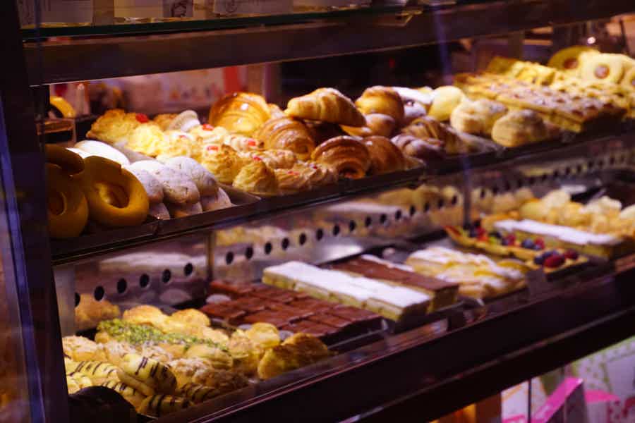 Traditional Cafés and Pastry Shops Walking Tour - photo 1