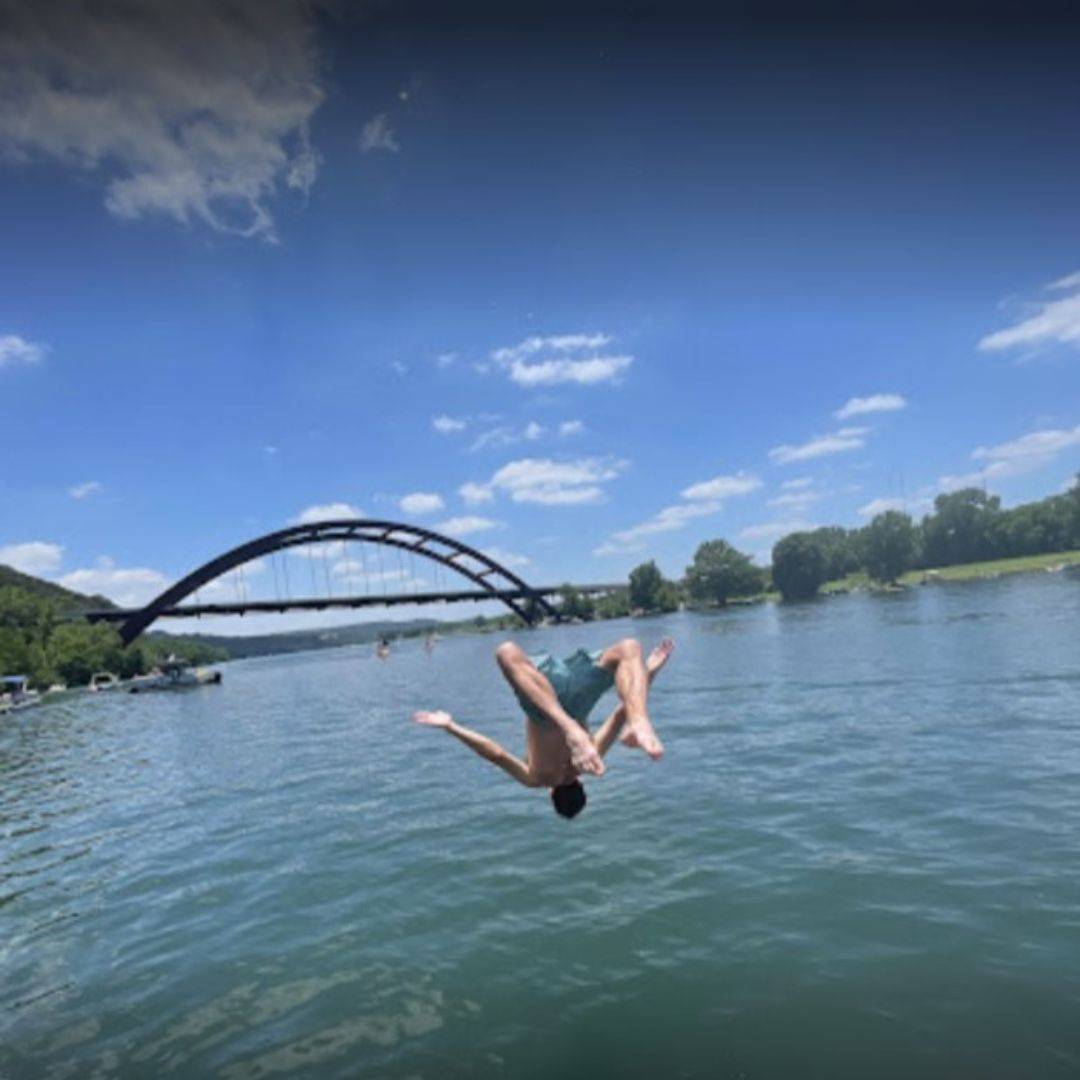 lake austin boat rentals bachelorette party