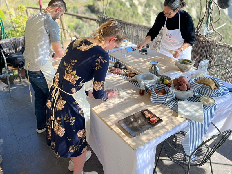 Cooking Classes Riomaggiore: Gnocchi & Pesto in the Cinque Terre with a sea view
