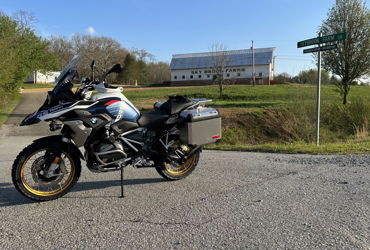 2023 BMW R 1250 GS motorcycle for rent near Asheville, NC