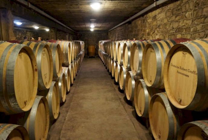 Domaine Gerard Peirazeau & Fils, Sophie Charlopin & Laurent Peirazeau, Pinot Noir, Chardonnay, Morey Saint Denis, Chambertin clos de Bèze, Charmes Chambertin Clos De La Roche Clos Saint Denis, Bonnes Mares, Chambolle Musigny, Morey Saint Denis, Coteaux Bourguignons, Burgundy, French winemaker, Singapore, France, French Wine, Fine Wine, Galiena, Fine Wines, Shop, Importer, Wine Singapore