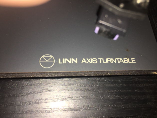 Linn Axis Turntable- Basik Plus Tone Arm w/ AT440MLA an...