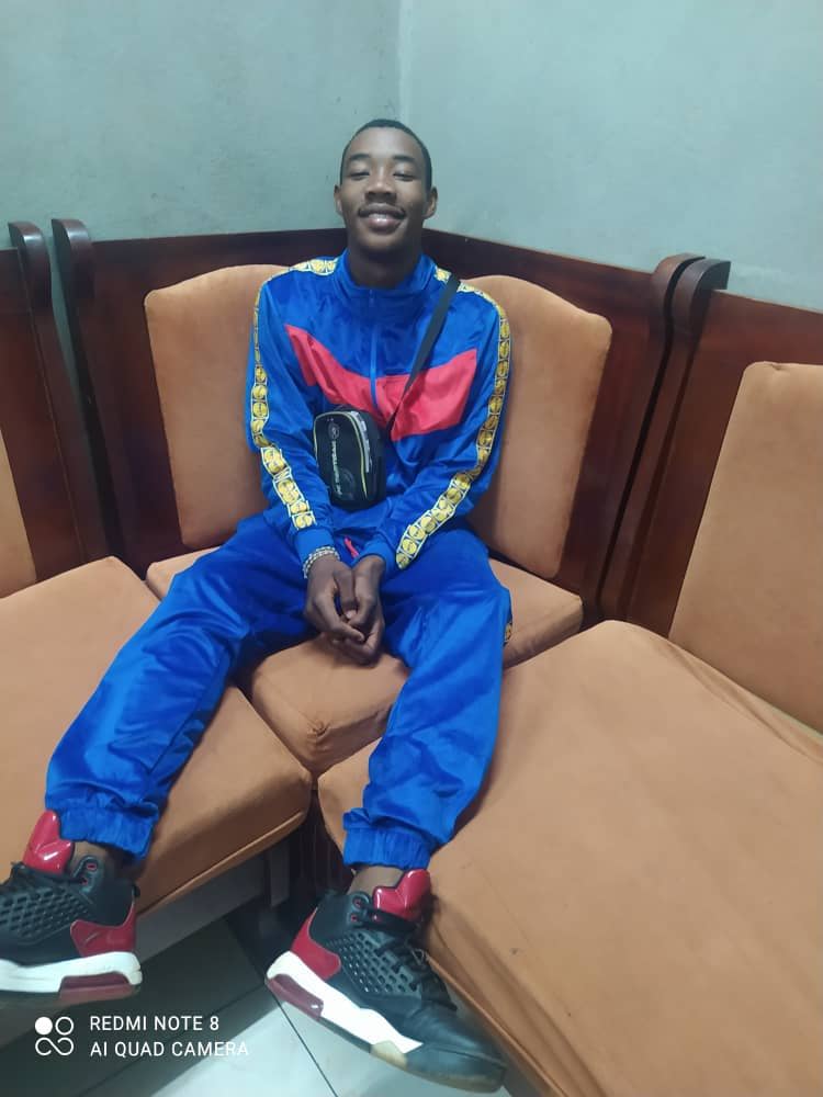 Mele François Surlyvan