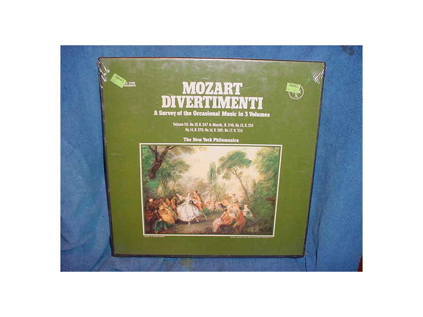 Mozart /Divertimenti - The New York philomusica vox svbx-1506