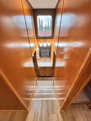 Boat Image 19
