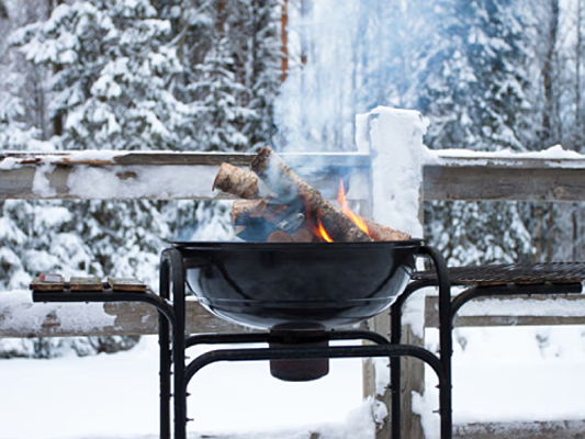 Grilling outlet in winter