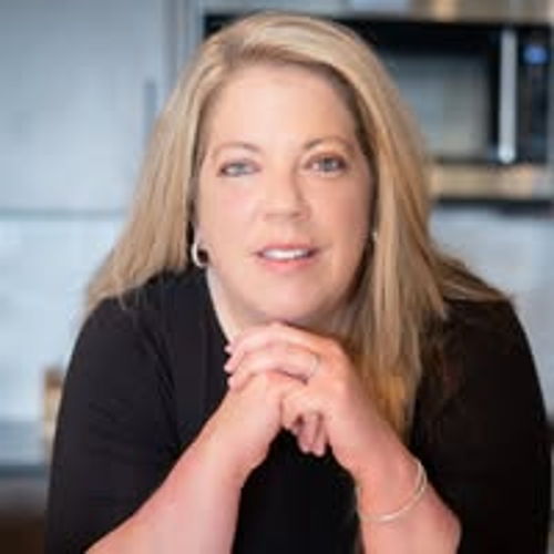 Tracey  McElya
