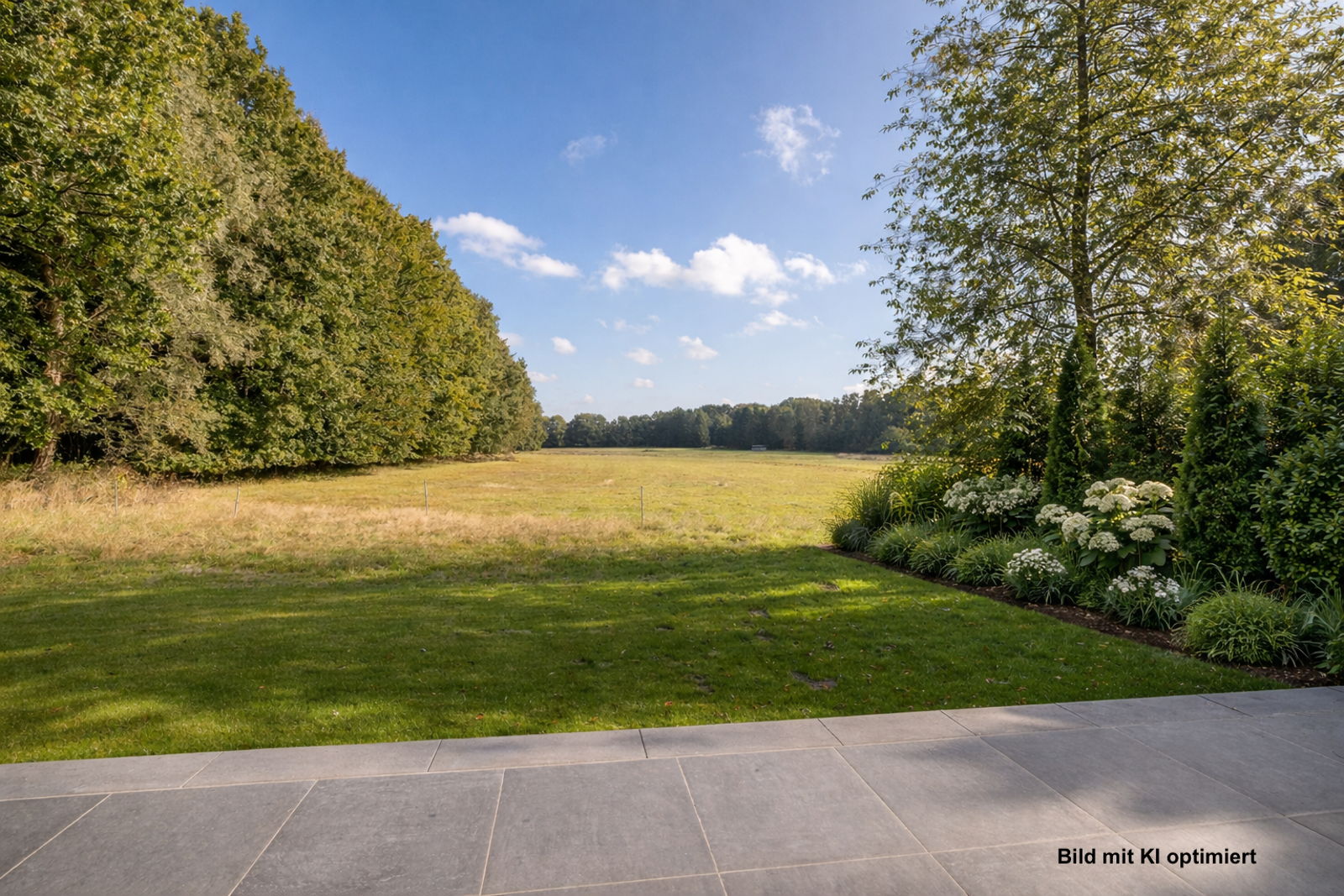 Energieautarke Luxus-Traumvilla mit 355m² Wohnfläche und 12.000m² Grundstück