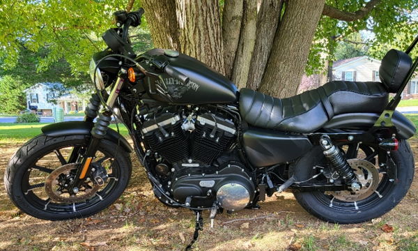 2017 HARLEY-DAVIDSON SPORTSTER IRON 883 motorcycle for rent near Sykesville, MD