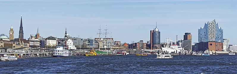  Hamburg
- Hamburger Hafen