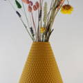 3D printed vase for dried flowers