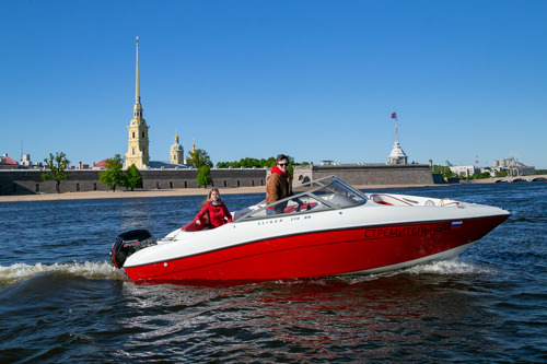 Прогулка по рекам, каналам и Финскому заливу на индивидуальном катере с капитаном 