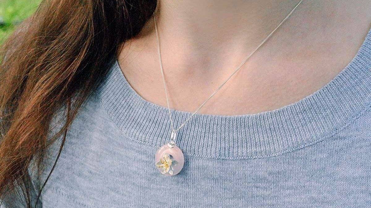 lotus pink rose quartz pendant - lotus fun