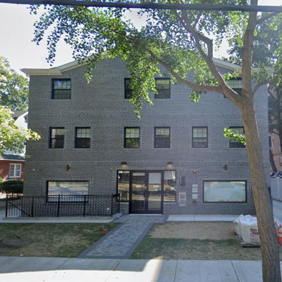 Modern 3 BR Duplex Close to Campus and F Train!
