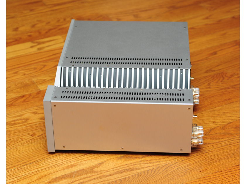 Aragon 8008 Amplifier  From Indy Audio Labs - Silver - Original Packing
