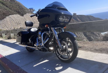 2016 HARLEY-DAVIDSON ROAD GLIDE motorcycle for rent near Daly City, CA