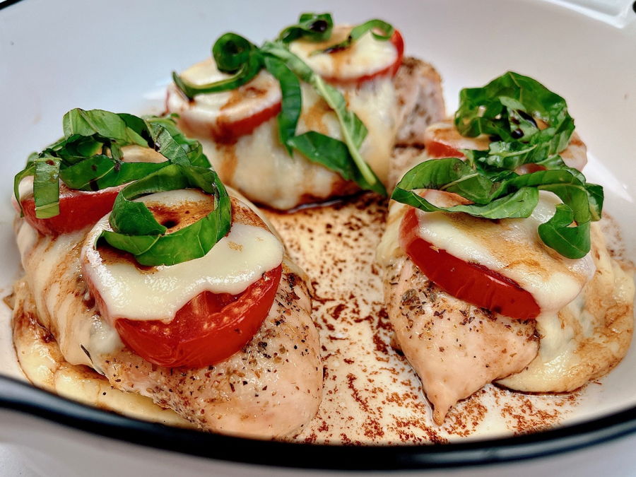 keto caprese chicken