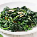 sauteed-spinach-with-honey-garlic-figs-recipe